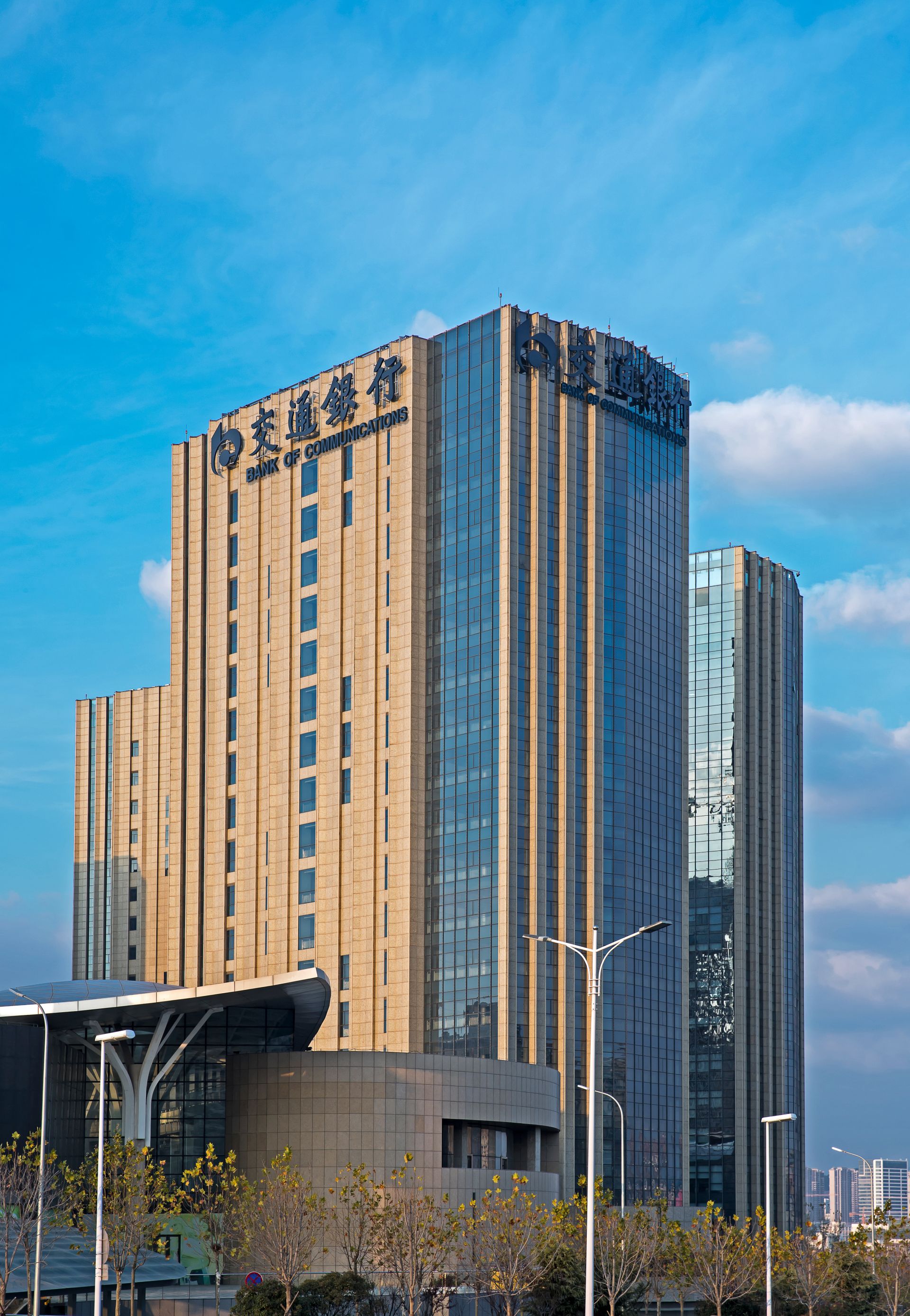 今年会真人游戏包含链上数据显示，公链或将改变传统金融格局的词条